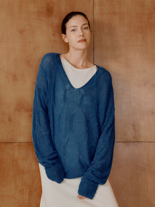 COSYCOZY Cable Knit V-neck Pullover