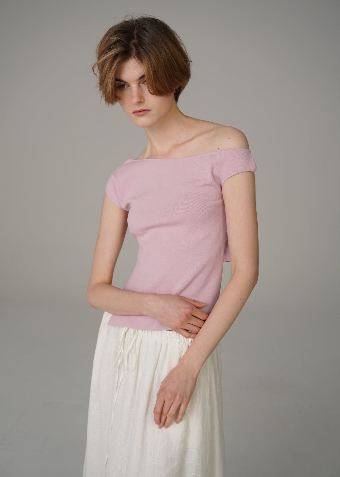 COSYCOZY Asymmetric Sloping Shoulder Top