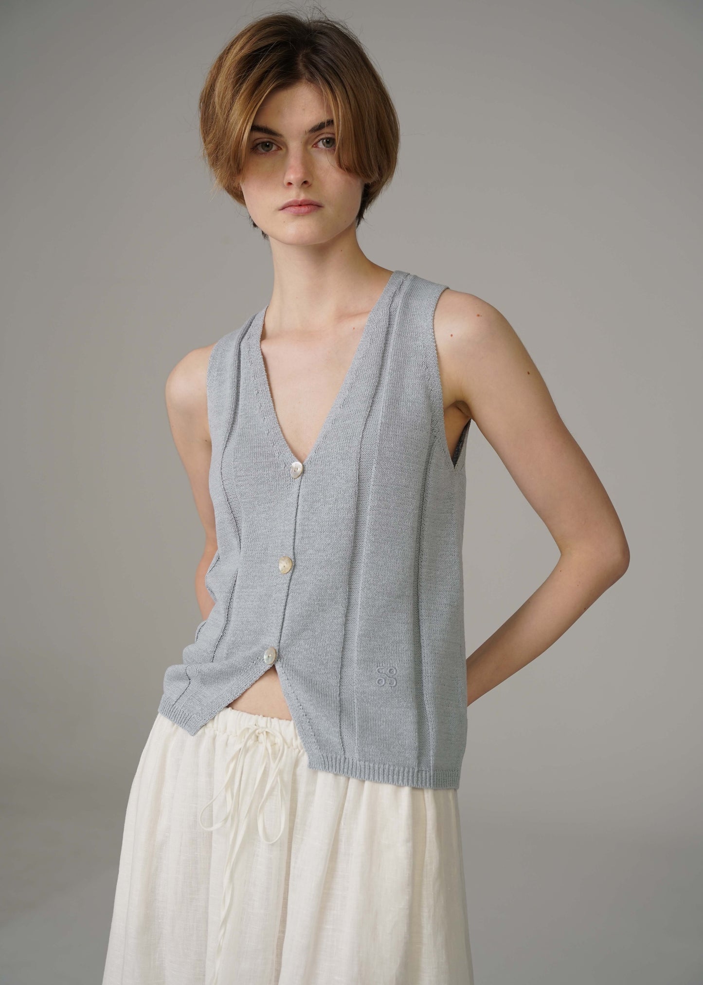 COSYCOZY V-neck knitted Vest