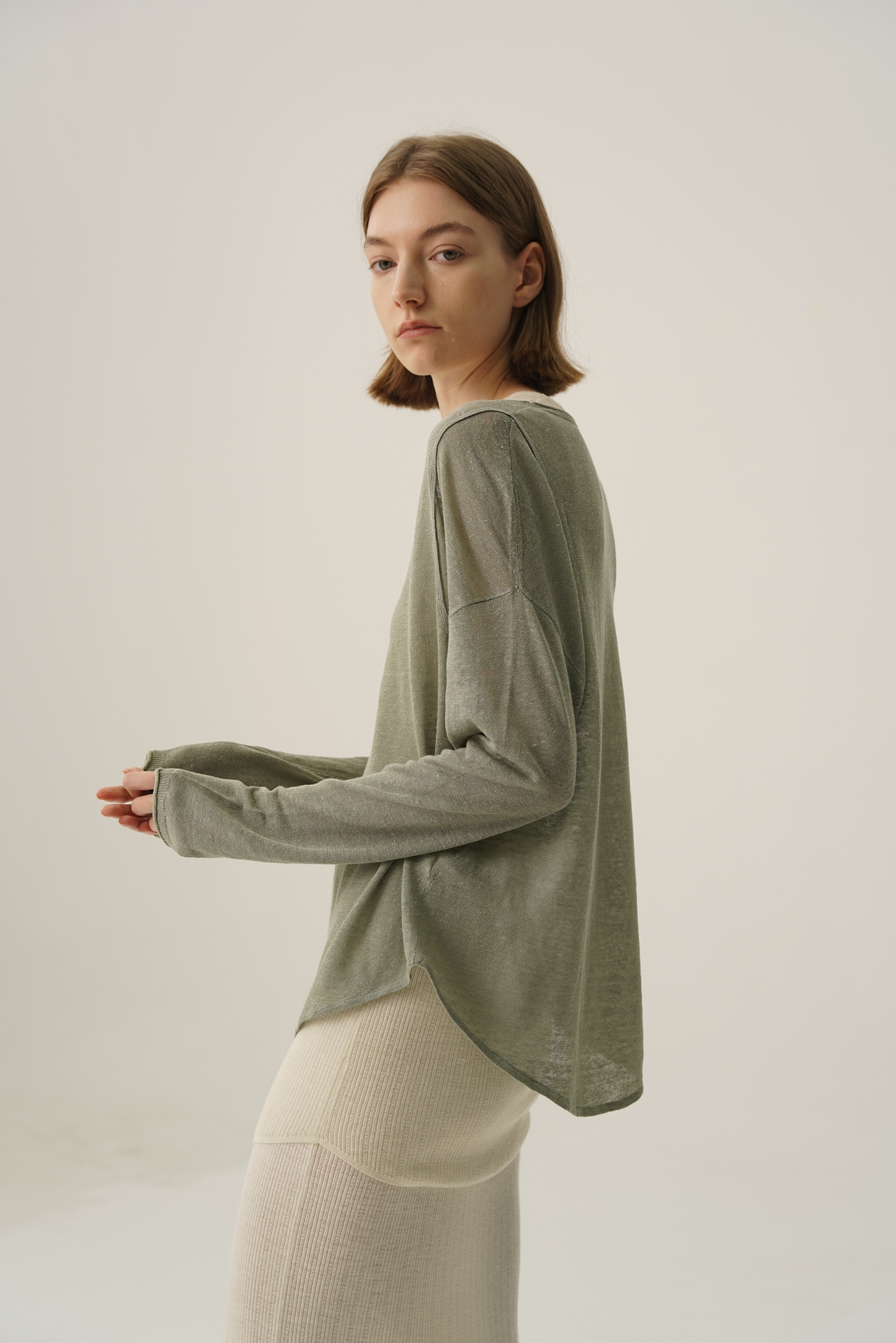 COSYCOZY Linen Long Sleeved Rolled Edge T-shirt