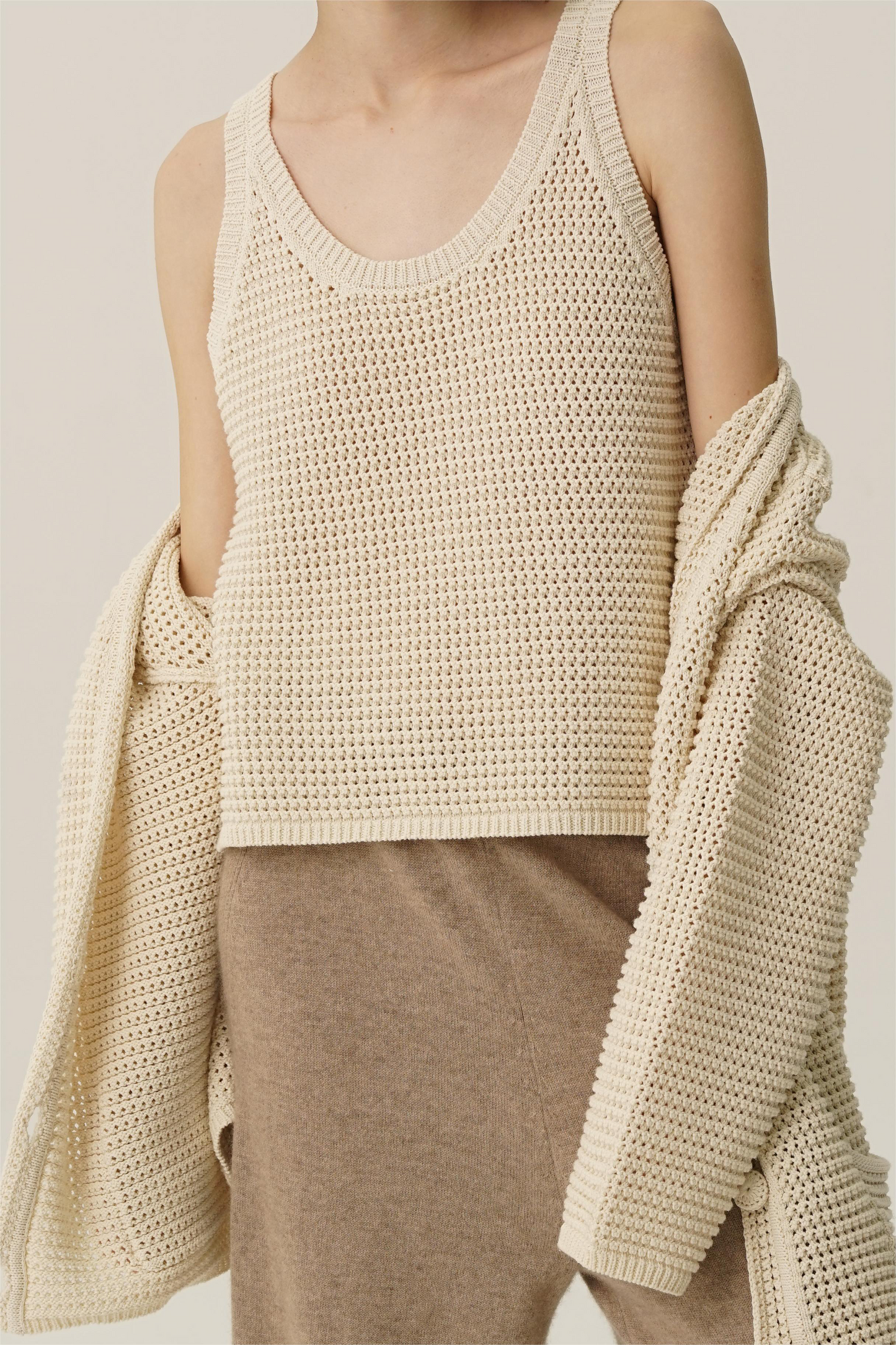 COSYCOZY Woven Hollow Vest