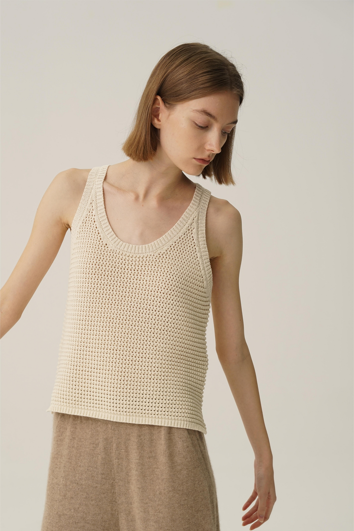 COSYCOZY Woven Hollow Vest