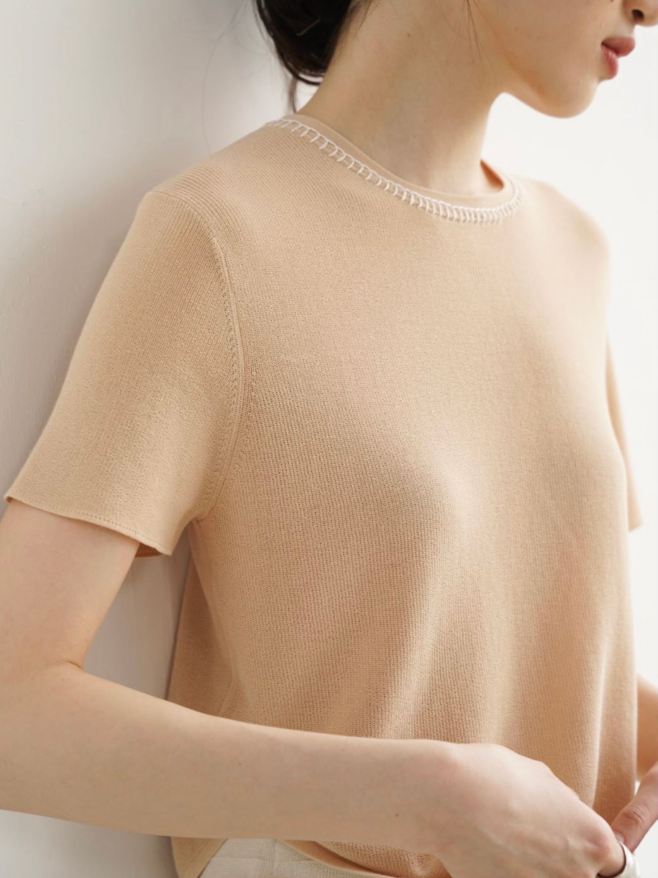 COSYCOZY Knit T-shirt with Cut-out Back