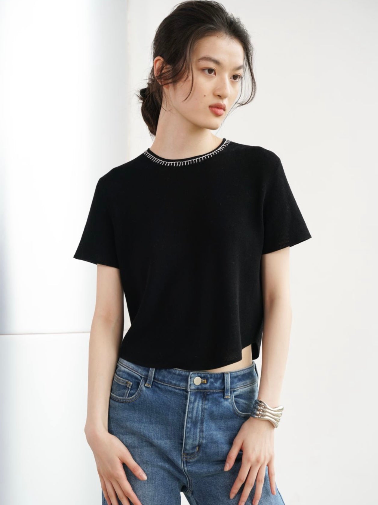 COSYCOZY Knit T-shirt with Cut-out Back