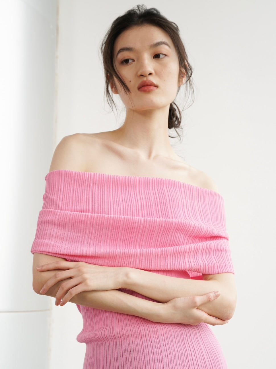 COSYCOZY Knit Pleated Over-shoulder Top